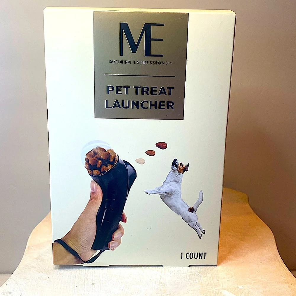 NEW MODERN EXPRESSION PET TREAT LAUNCER